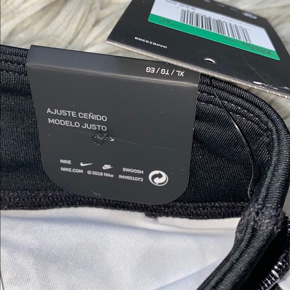 Girls Nike tight fit leggings - Picture 6 of 6